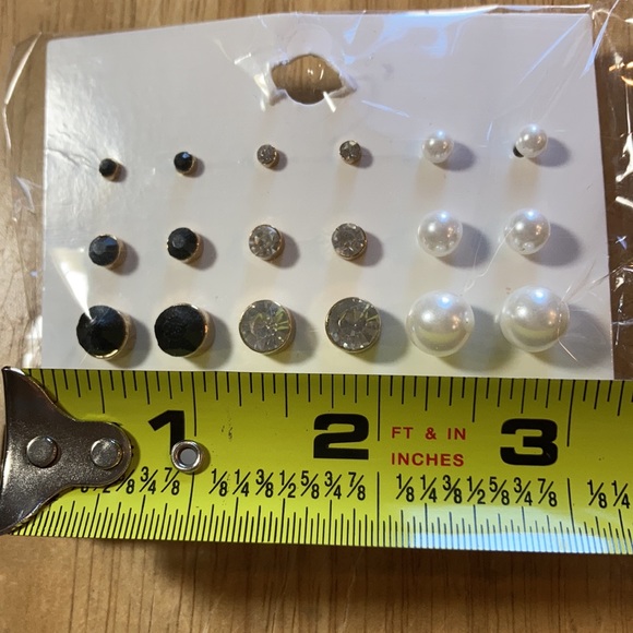 H&M Earring Set - Picture 2 of 2